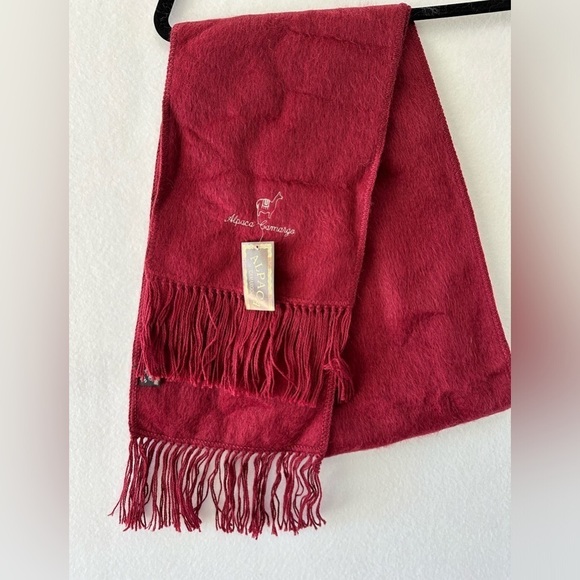 2 for $26 Alpaca Camargo Peruvian Alpaca Wool Blend Scarf Maroon NWT - Picture 1 of 6
